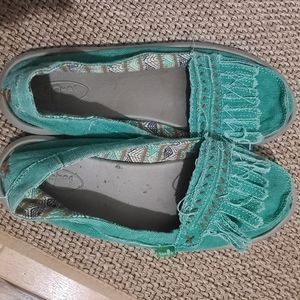 Sanuk Sz 10 Sliip Ons